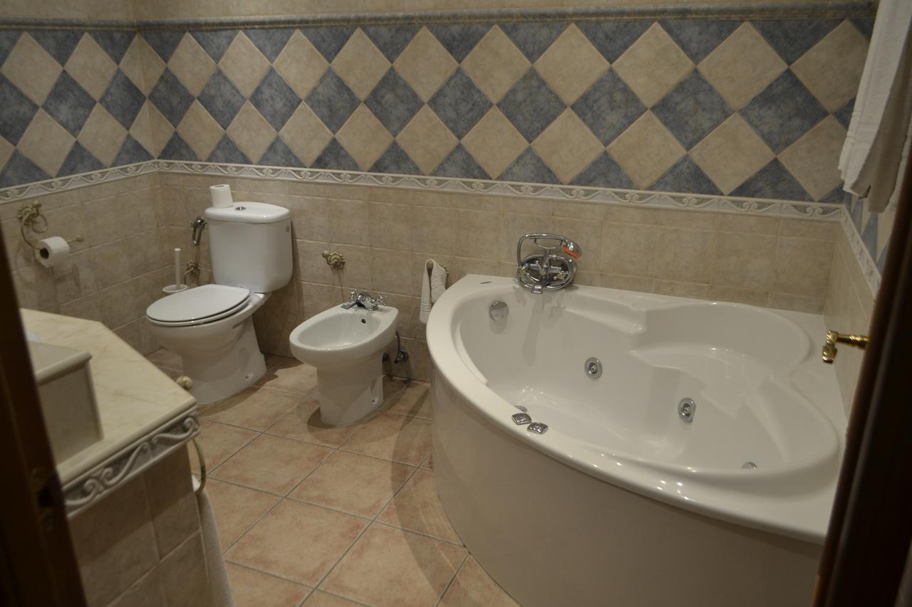 Hotel Arco Del Sol Кольменар Экстерьер фото