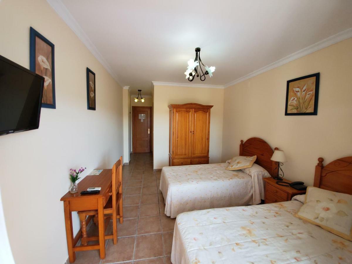 Hotel Arco Del Sol Кольменар Экстерьер фото