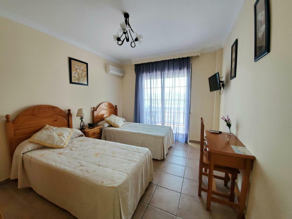 Hotel Arco Del Sol Кольменар Экстерьер фото